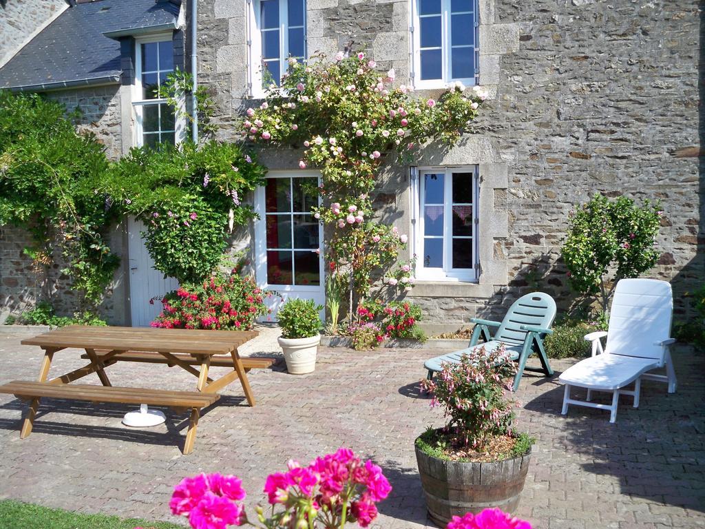 Gite De La Caminais Pleurtuit Quarto foto