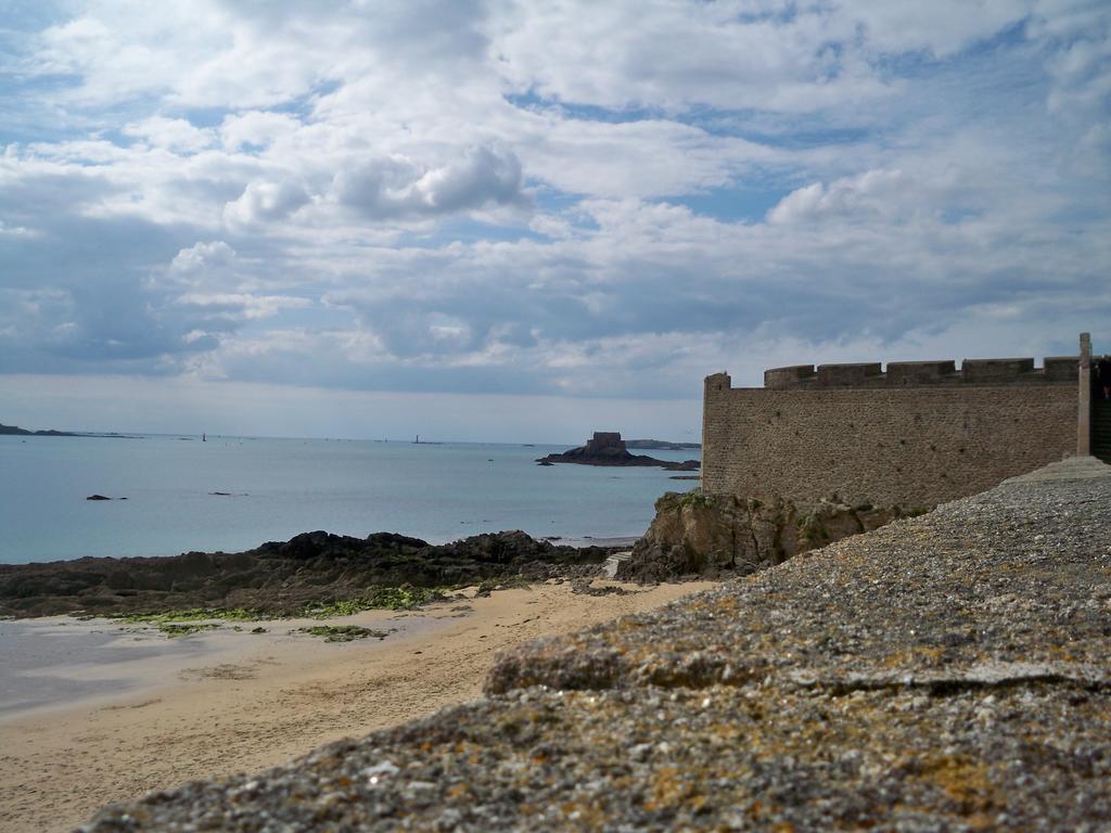 Gite De La Caminais Pleurtuit Quarto foto